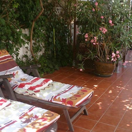 Madamme Curie Apartment Torrevieja Exterior photo
