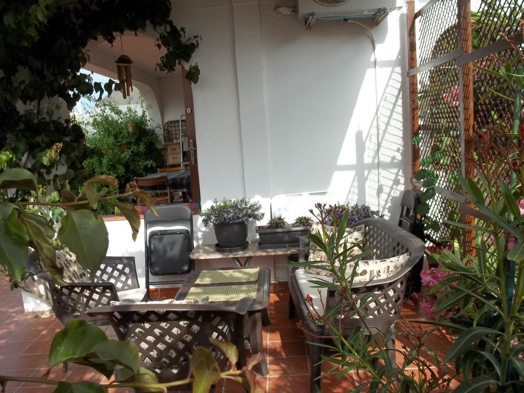 Madamme Curie Apartment Torrevieja Exterior photo
